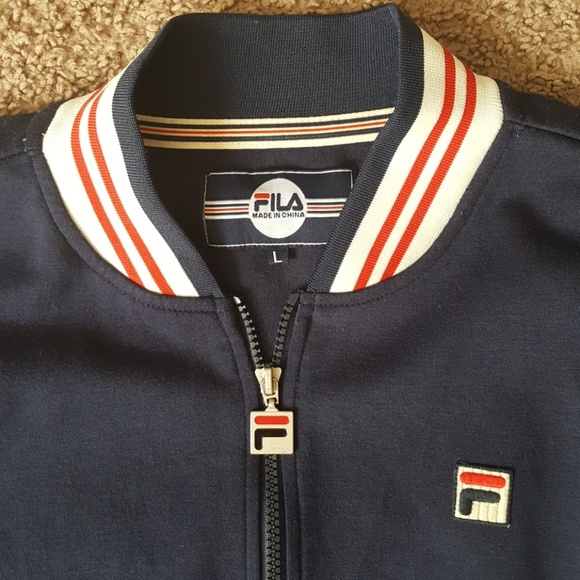 SOLD! Fila Jacket - Picture 3 of 7